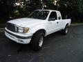 Super White - Tacoma Xtracab 4x4 Photo No. 3