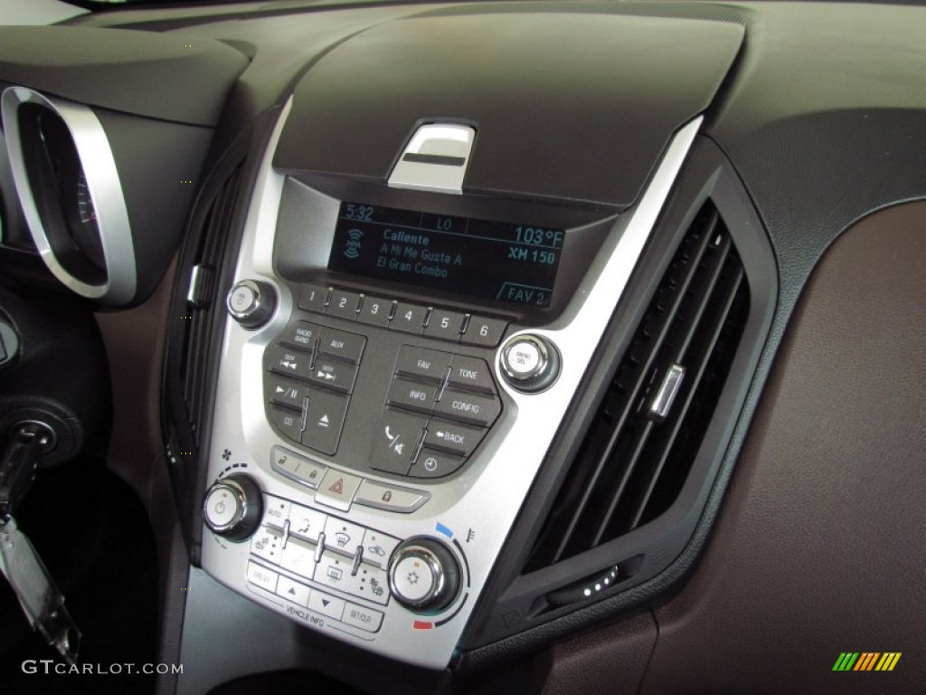2010 Chevrolet Equinox LT Controls Photo #53426395