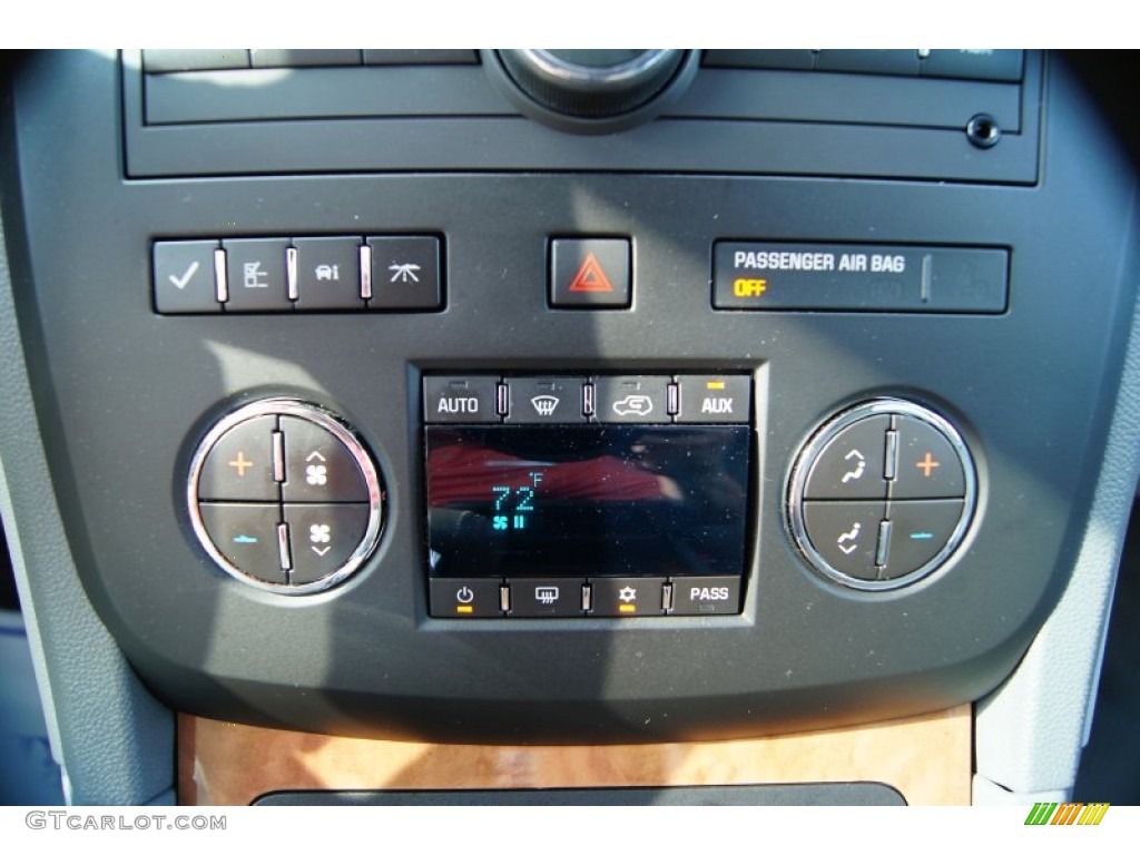 2008 Buick Enclave CX Controls Photo #53426719