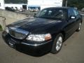 2011 Black Lincoln Town Car Signature L  photo #2