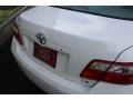 Super White - Camry LE Photo No. 19