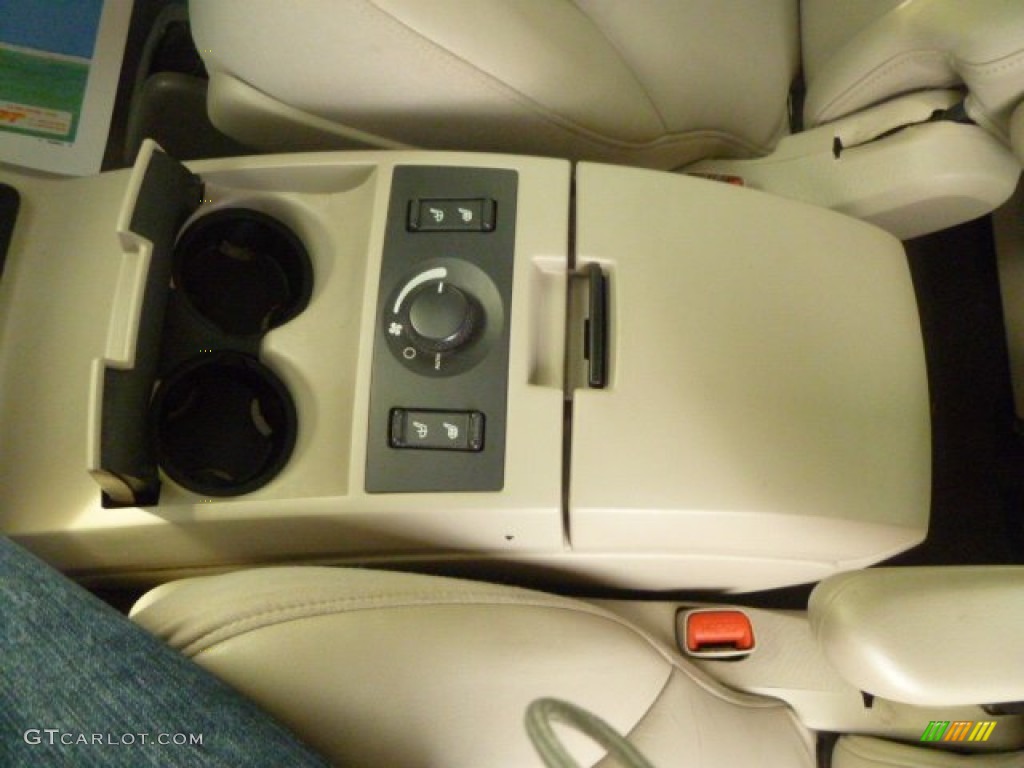 2004 Pacifica  - Butane Blue Pearl / Light Taupe photo #11