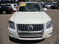 White Suede - Mariner V6 Premier 4WD Photo No. 7
