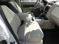 White Suede - Mariner V6 Premier 4WD Photo No. 17