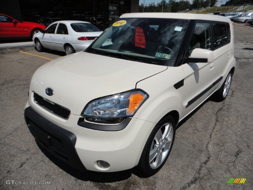 Dune Beige 2010 Kia Soul ! Exterior Photo #53433295
