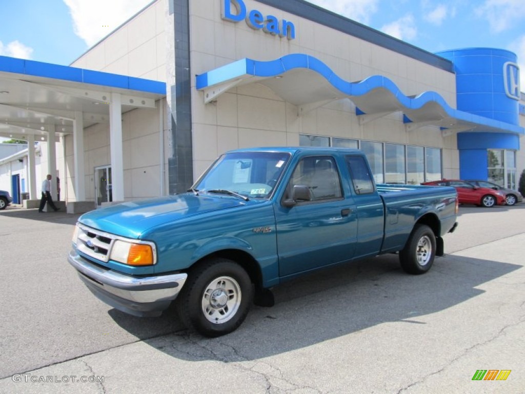 1997 Ranger XLT Extended Cab - Cayman Green Metallic / Medium Graphite photo #1