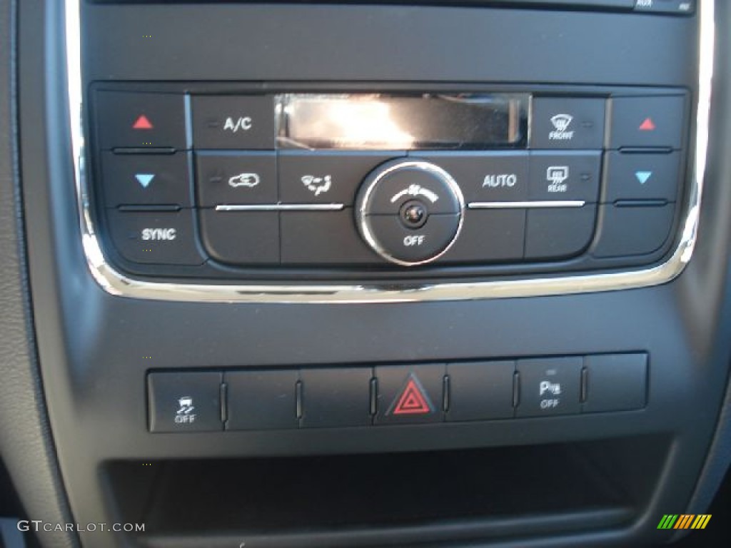 2011 Dodge Durango Heat Controls Photos