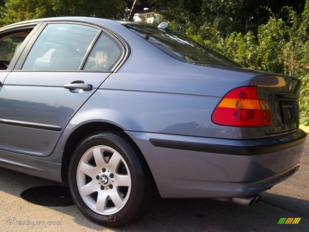 2004 3 Series 325xi Sedan - Steel Blue Metallic / Sand photo #35