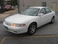 Front 3/4 View of 2000 Regal LS