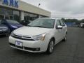 White Suede - Focus SEL Sedan Photo No. 1