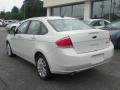 White Suede - Focus SEL Sedan Photo No. 4