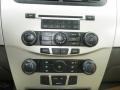 White Suede - Focus SEL Sedan Photo No. 15