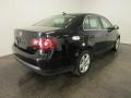 Black - Jetta SE Sedan Photo No. 9