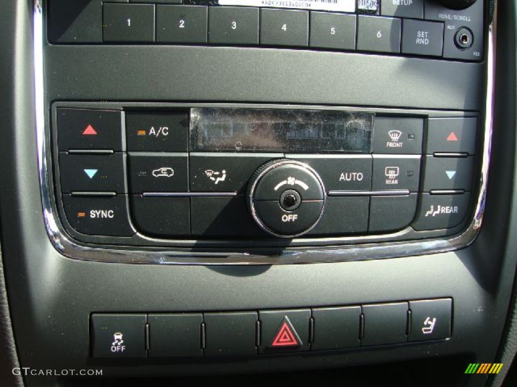 2012 Dodge Durango SXT AWD Controls Photo #53439614
