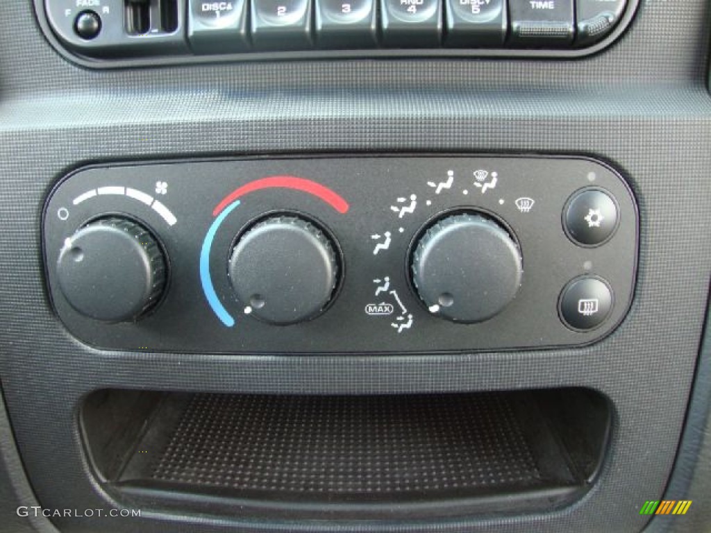 2002 Dodge Ram 1500 SLT Quad Cab 4x4 Controls Photo #53439947