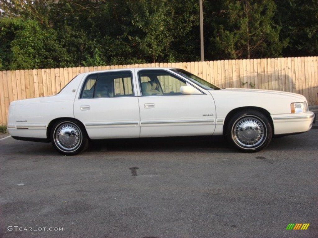 White 1998 Cadillac DeVille Sedan Exterior Photo #53441540