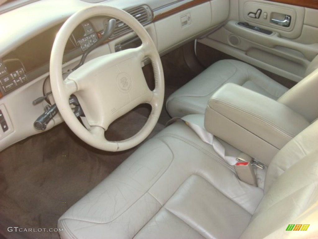 Cappuccino Cream Interior 1998 Cadillac DeVille Sedan Photo #53441660