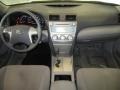 Super White - Camry LE Photo No. 20