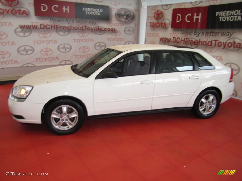 2005 Malibu Maxx LS Wagon - White / Gray photo #3