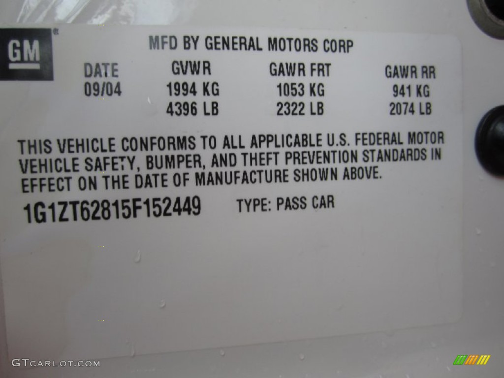 2005 Malibu Maxx LS Wagon - White / Gray photo #17