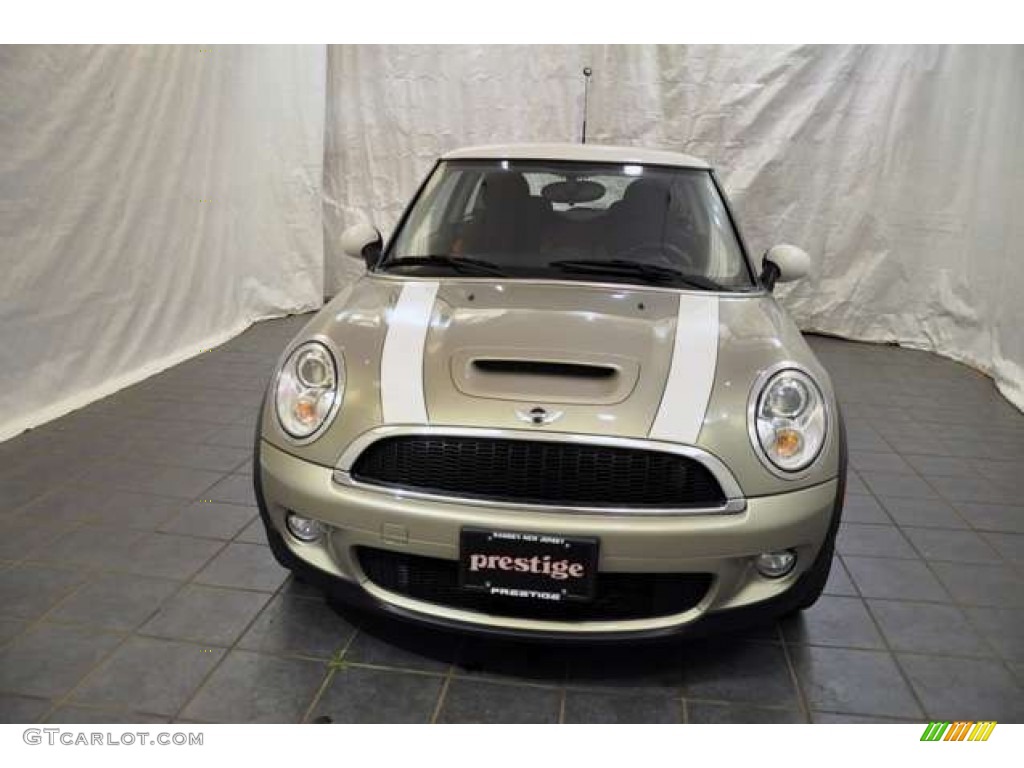 2007 Cooper S Hardtop - Sparkling Silver Metallic / Rooster Red/Carbon Black photo #11
