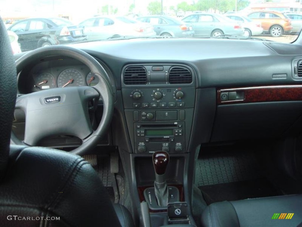 2001 S40 1.9T SE - Panama Yellow / Off Black photo #7