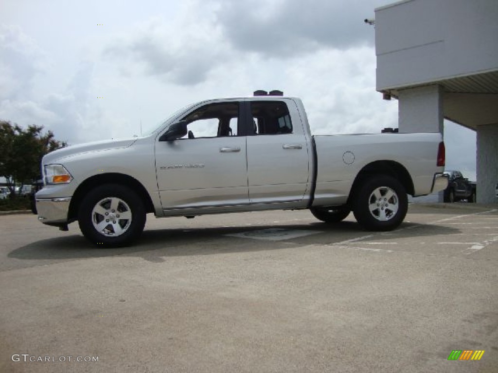 2011 Ram 1500 SLT Quad Cab 4x4 - Bright Silver Metallic / Dark Slate Gray/Medium Graystone photo #2