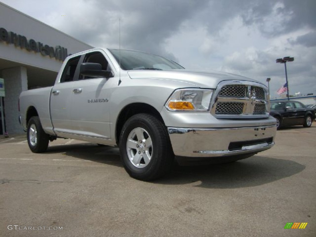 2011 Ram 1500 SLT Quad Cab 4x4 - Bright Silver Metallic / Dark Slate Gray/Medium Graystone photo #7