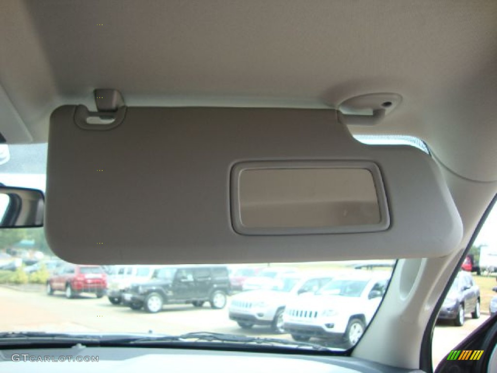 2011 Ram 1500 SLT Quad Cab 4x4 - Bright Silver Metallic / Dark Slate Gray/Medium Graystone photo #18