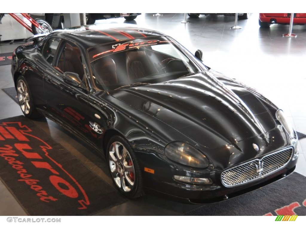Nero (Black) Maserati Coupe