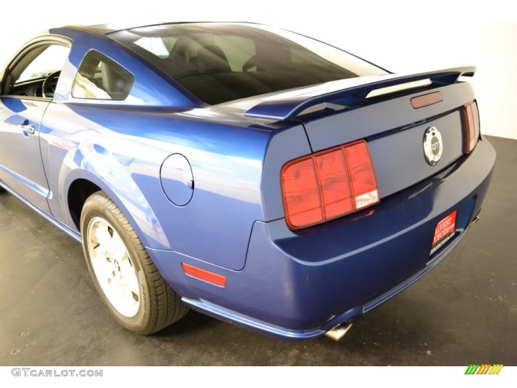 2008 Mustang GT Deluxe Coupe - Vista Blue Metallic / Light Graphite photo #4