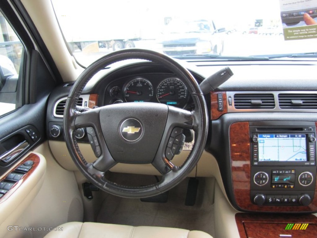 2007 Chevrolet Tahoe LTZ 4x4 Light Cashmere/Ebony Dashboard Photo #53456675