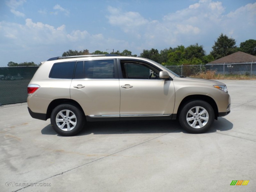 Sandy Beach Metallic 2012 Toyota Highlander SE Exterior Photo #53459232