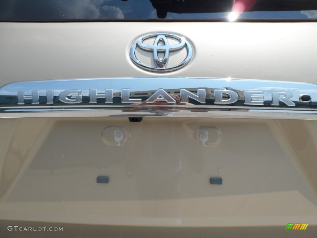 2012 Toyota Highlander SE Marks and Logos Photo #53459420