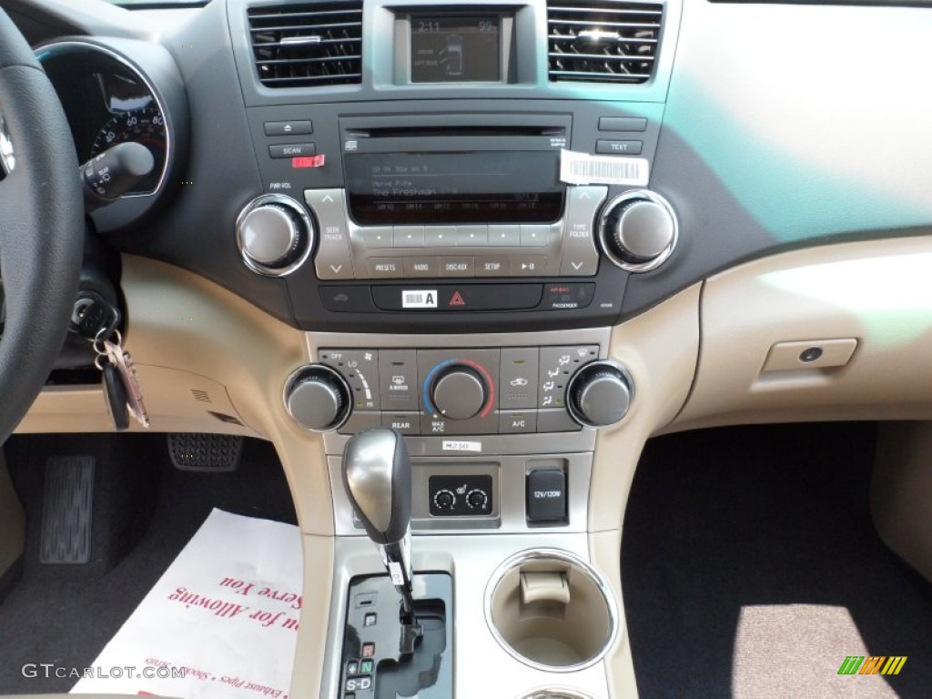 2012 Toyota Highlander SE Controls Photo #53459639