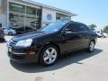 Black - Jetta SE Sedan Photo No. 1