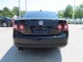 Black - Jetta SE Sedan Photo No. 4