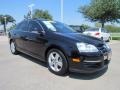 Black - Jetta SE Sedan Photo No. 7