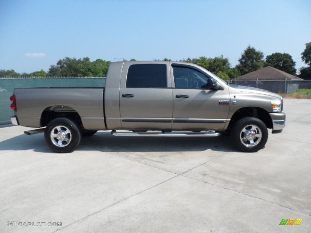 Light Khaki Metallic 2007 Dodge Ram 2500 SLT Mega Cab 4x4 Exterior Photo #53461061