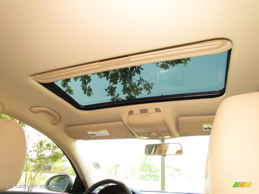 2009 Volkswagen Passat Komfort Sedan Sunroof Photos