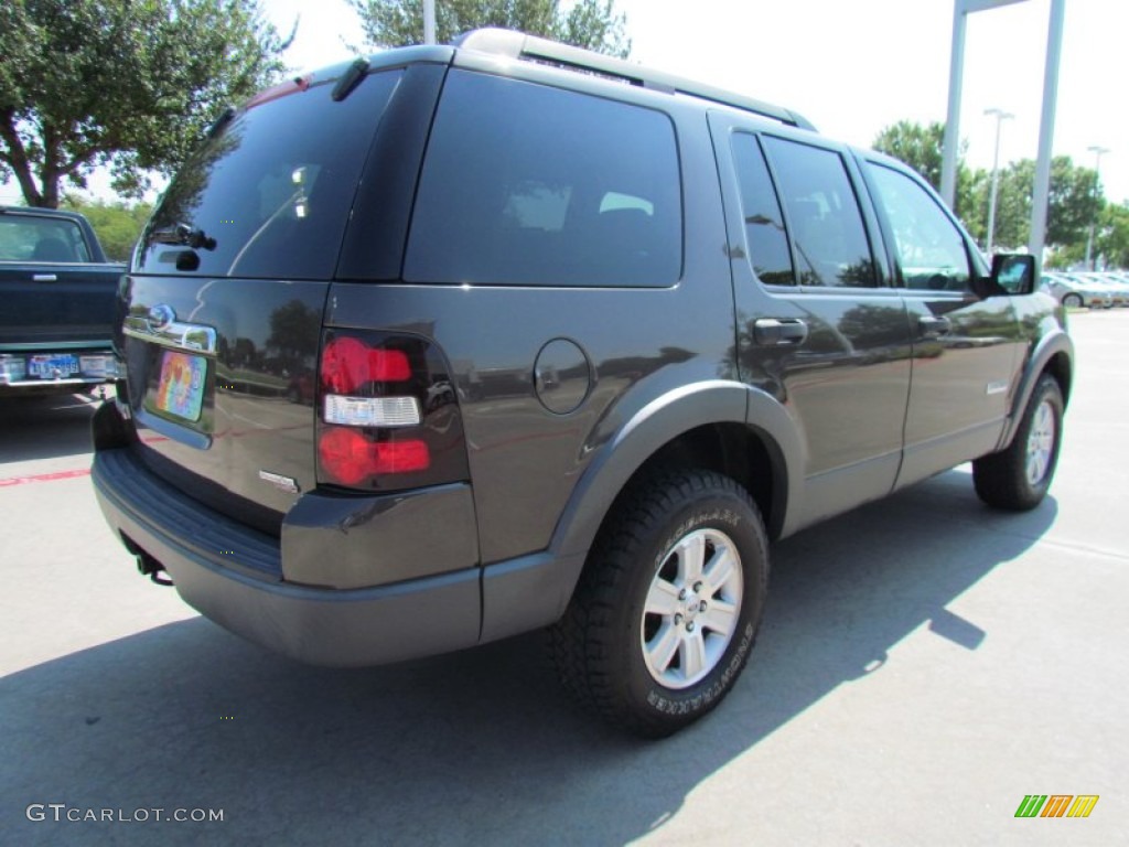 2006 Explorer XLT - Dark Stone Metallic / Camel photo #5