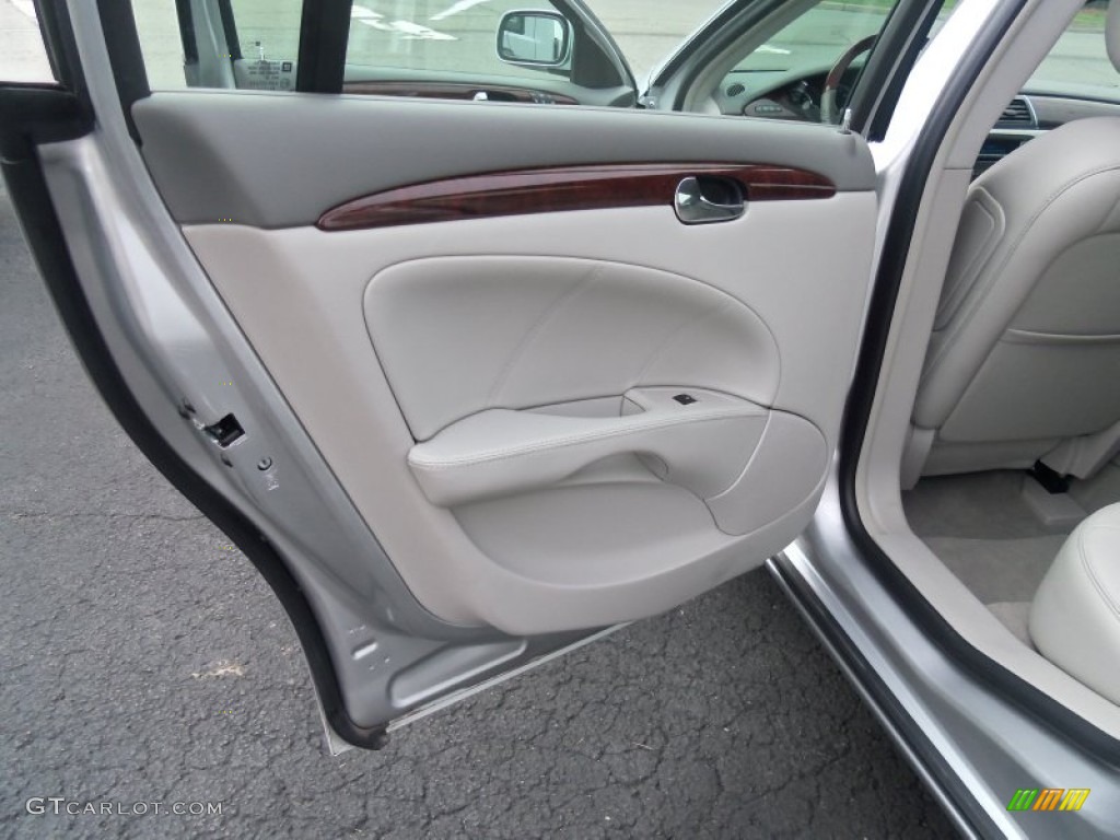 2009 Buick Lucerne CXL Titanium Door Panel Photo #53461925