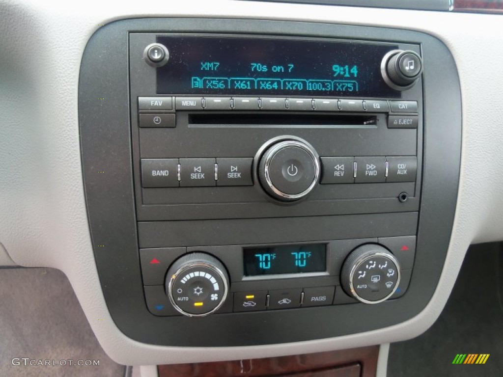 2009 Buick Lucerne CXL Audio System Photo #53462145