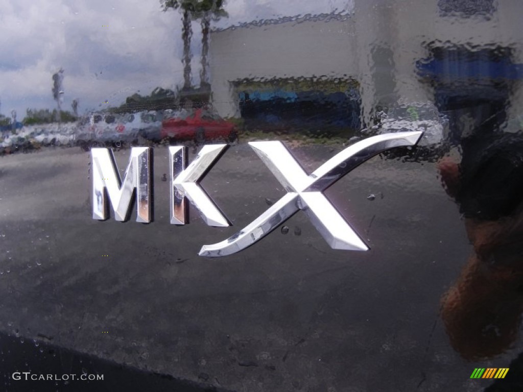 2011 MKX FWD - Tuxedo Black Metallic / Medium Light Stone photo #4