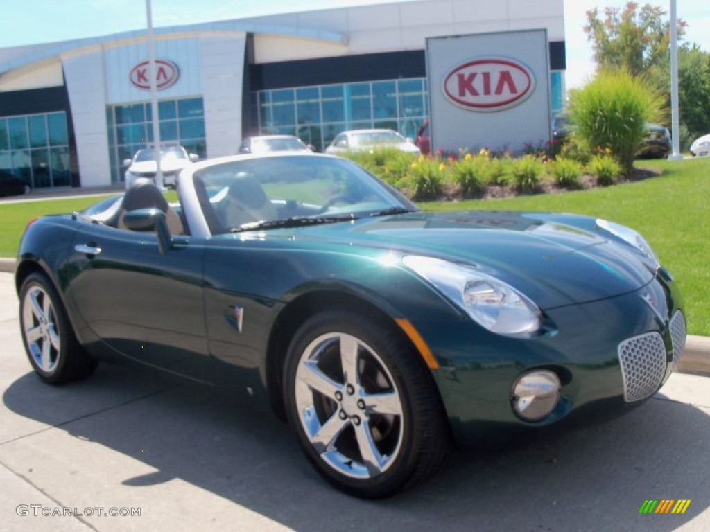 2006 Solstice Roadster - Envious Green / Steel/Sand photo #1