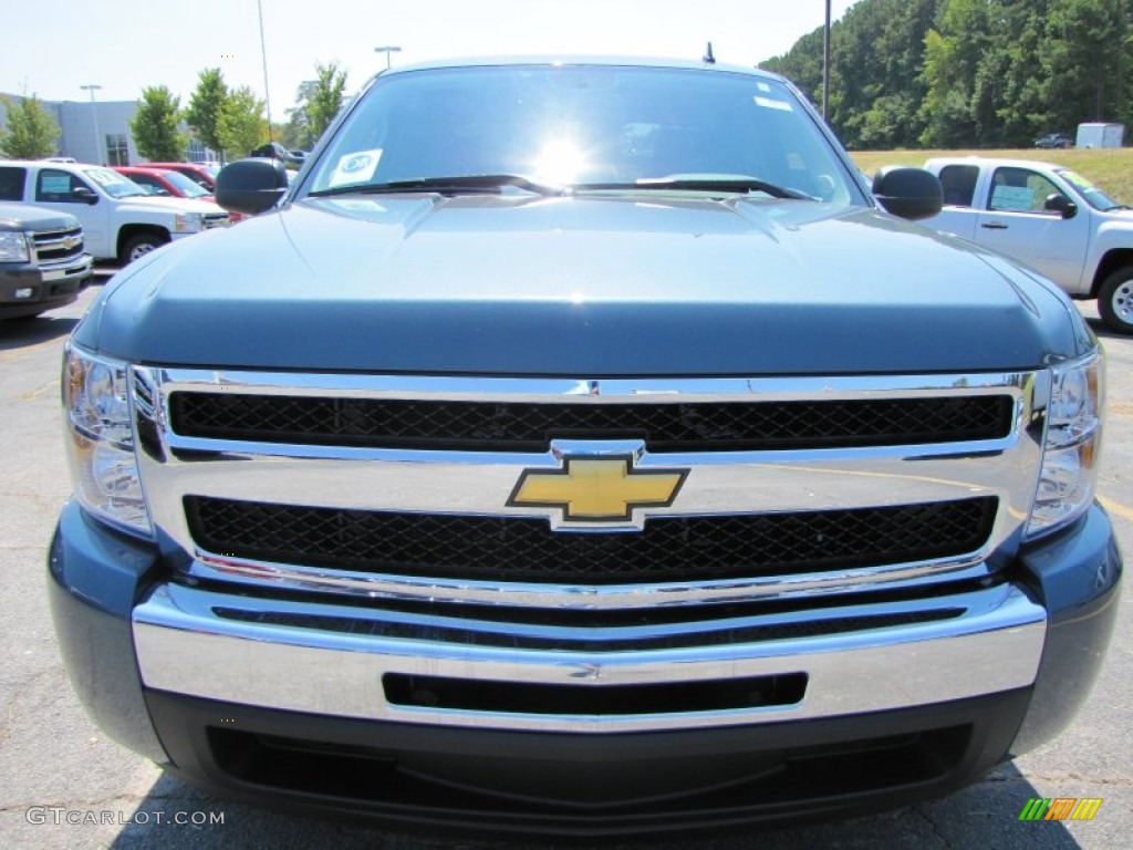 2011 Silverado 1500 LS Crew Cab - Blue Granite Metallic / Dark Titanium photo #2