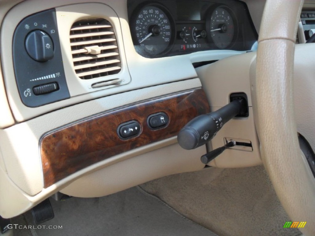 2006 Grand Marquis LS - Vibrant White / Light Camel photo #9