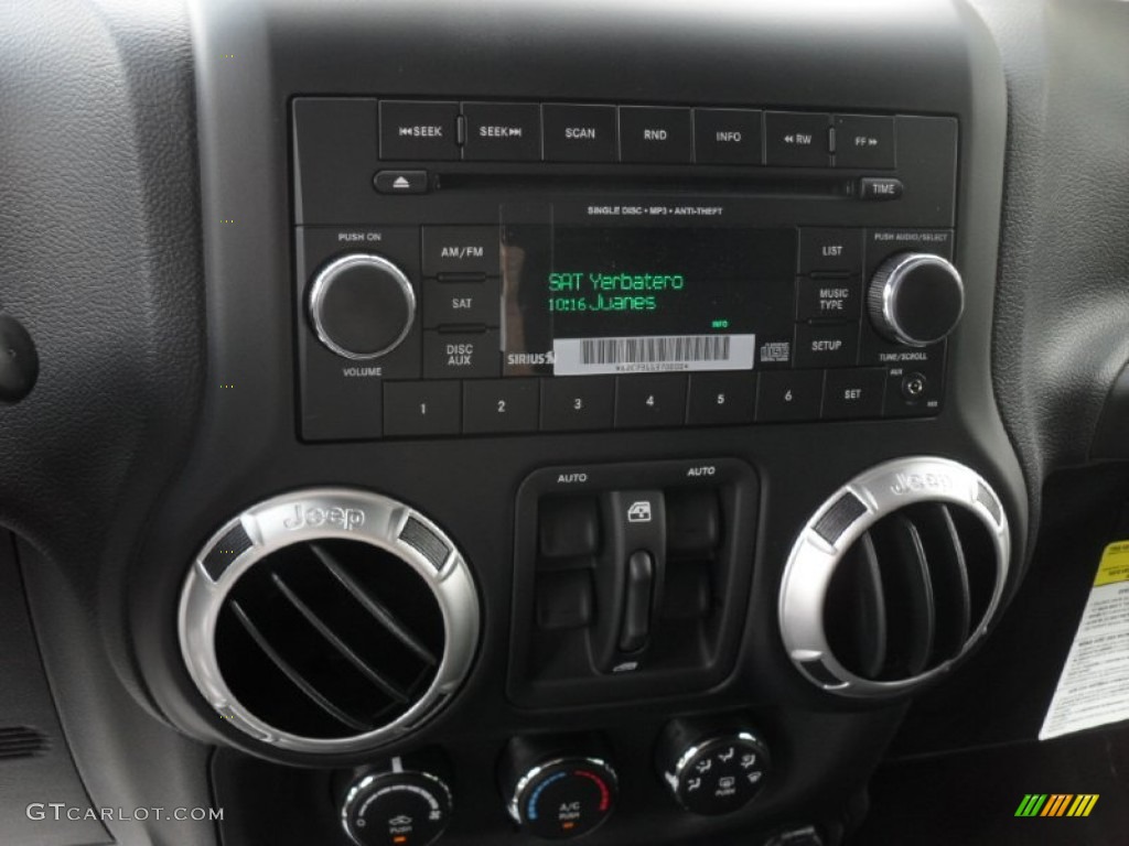 2012 Jeep Wrangler Unlimited Rubicon 4x4 Controls Photo #53468212