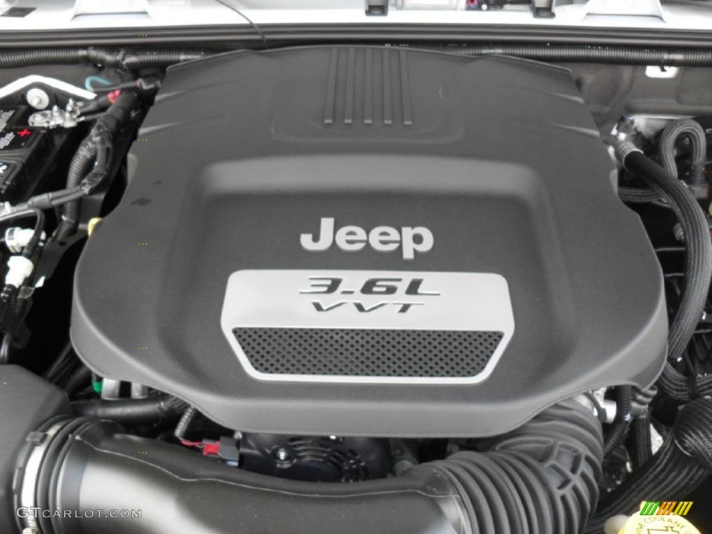 2012 Jeep Wrangler Unlimited Rubicon 4x4 3.6 Liter DOHC 24-Valve VVT Pentastar V6 Engine Photo #53468404