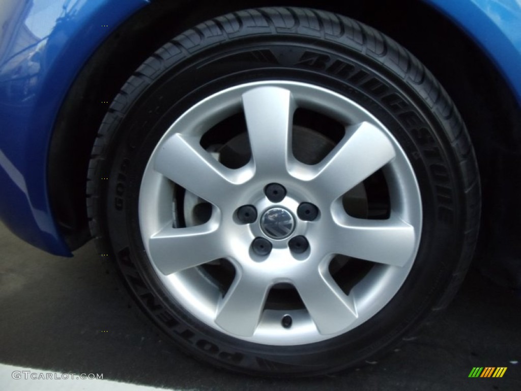 2003 Volkswagen New Beetle GLS 1.8T Coupe Wheel Photos